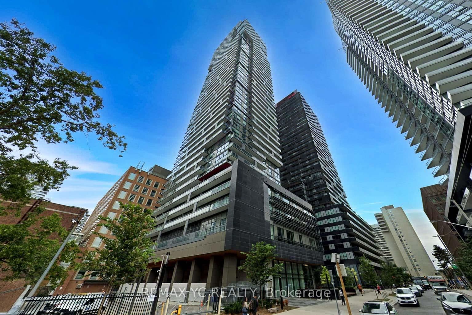 #3708 - 39 Roehampton Avenue