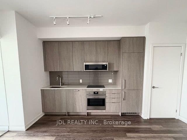 250 Lawrence Avenue W, Unit 705 - Image 4