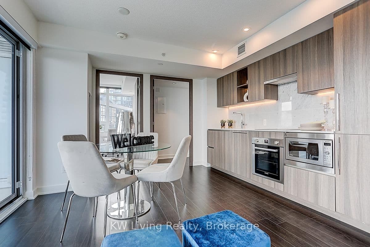 19 Bathurst Street, Unit 1612 - Image 5