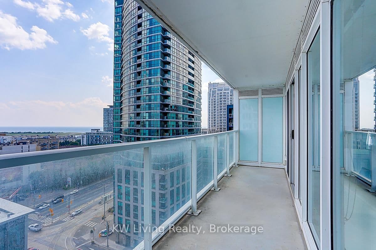 19 Bathurst Street, Unit 1612 - Image 6