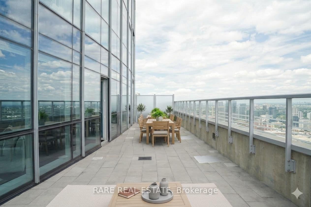 388 Yonge Street, Unit 5907 - Image 4