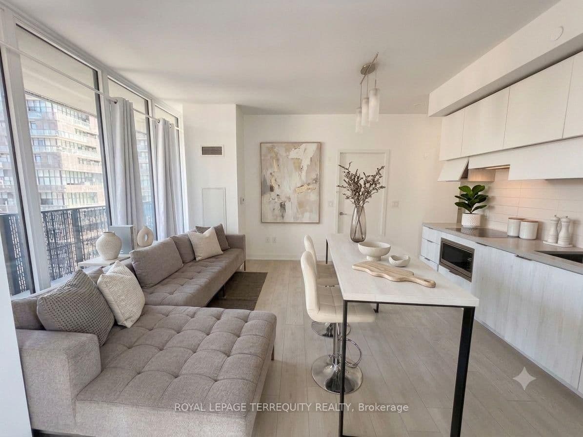 8 Eglinton Avenue E, Unit 505 - Image 1