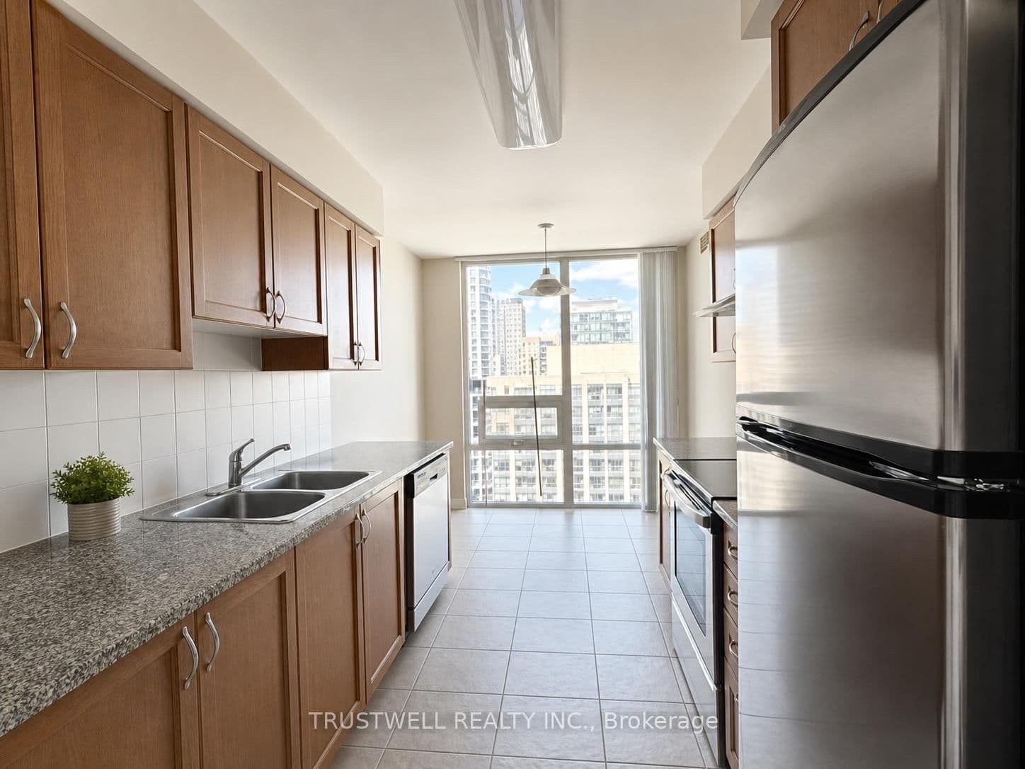 35 Hollywood Avenue, Unit 2120 - Image 2