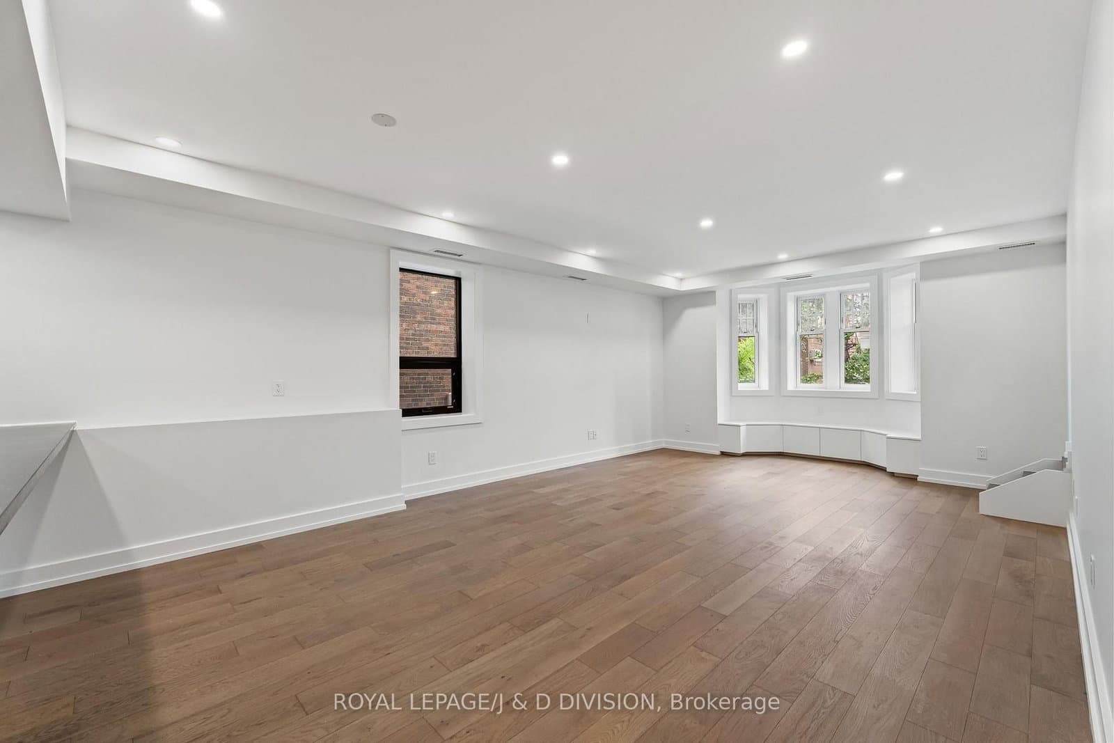314 Lonsdale Road, Unit 4 - Image 6