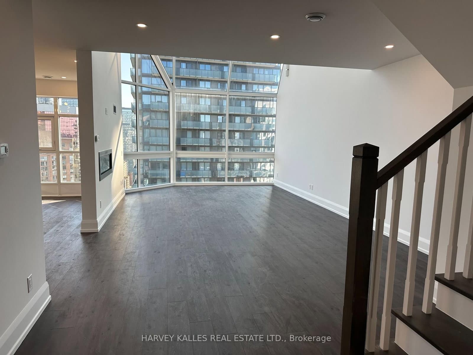 55 W Charles Street W, Unit 3101 - Image 4