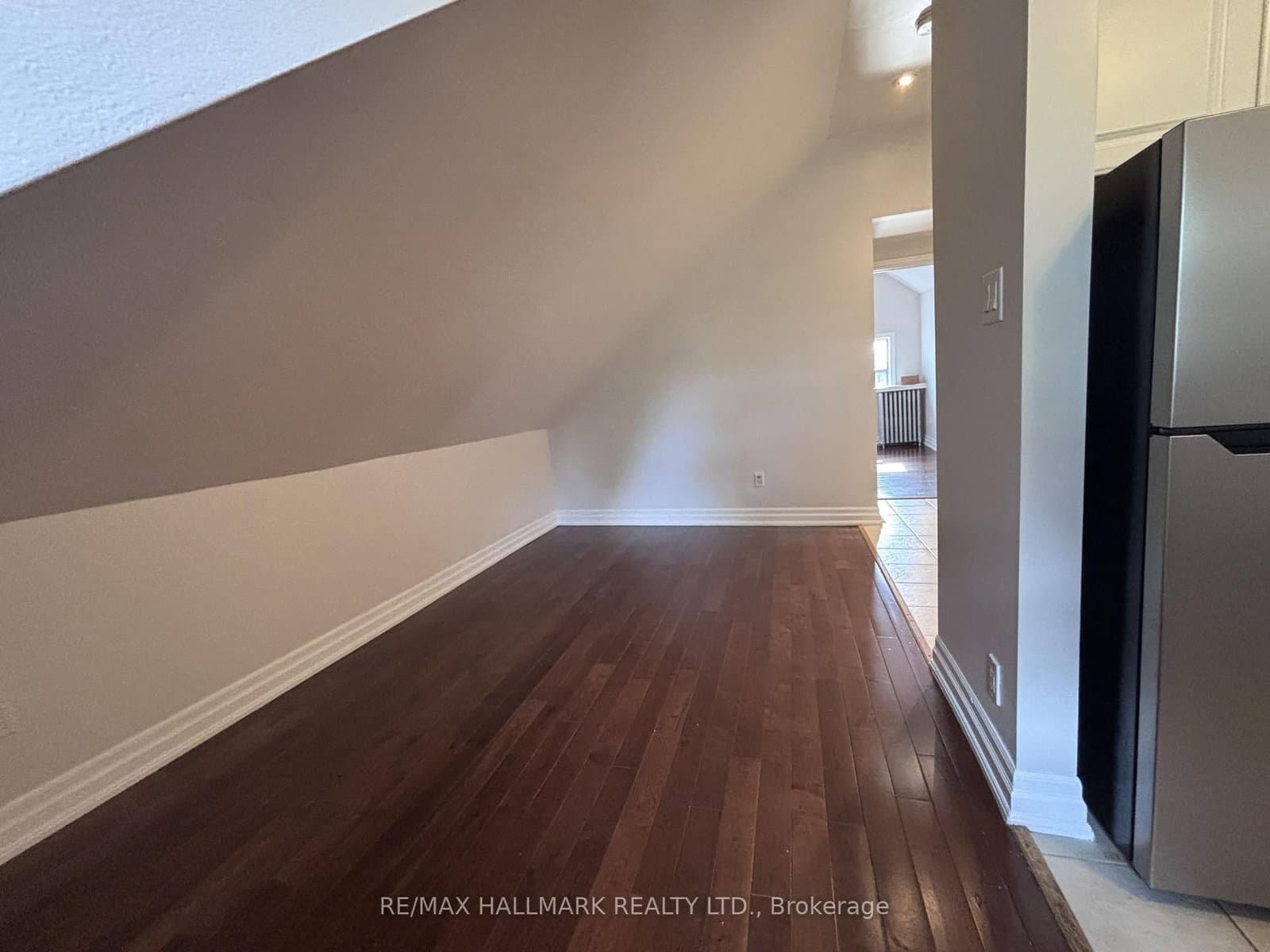 27 Delaware Avenue, Unit Loft - Image 5