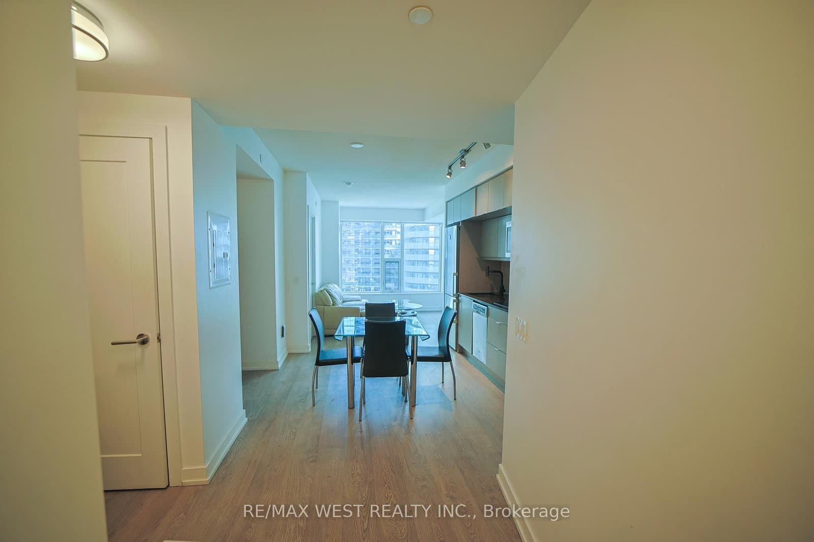 10 YORK Street, Unit 1101 - Image 3