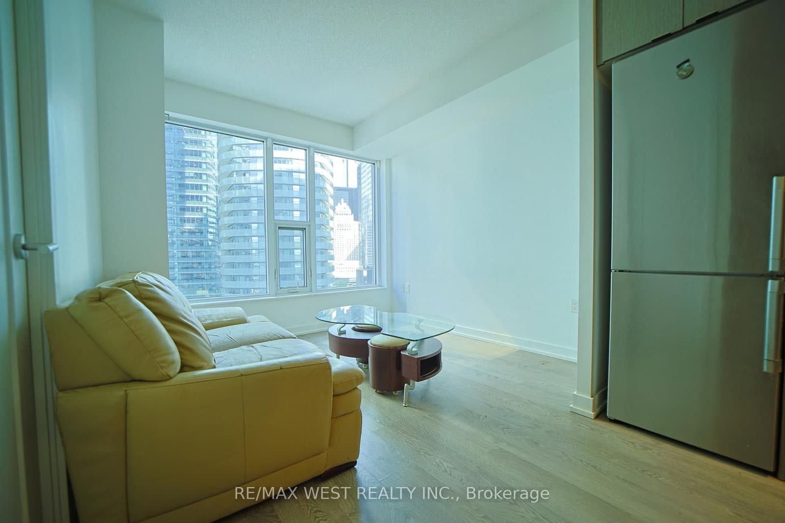 10 YORK Street, Unit 1101 - Image 5