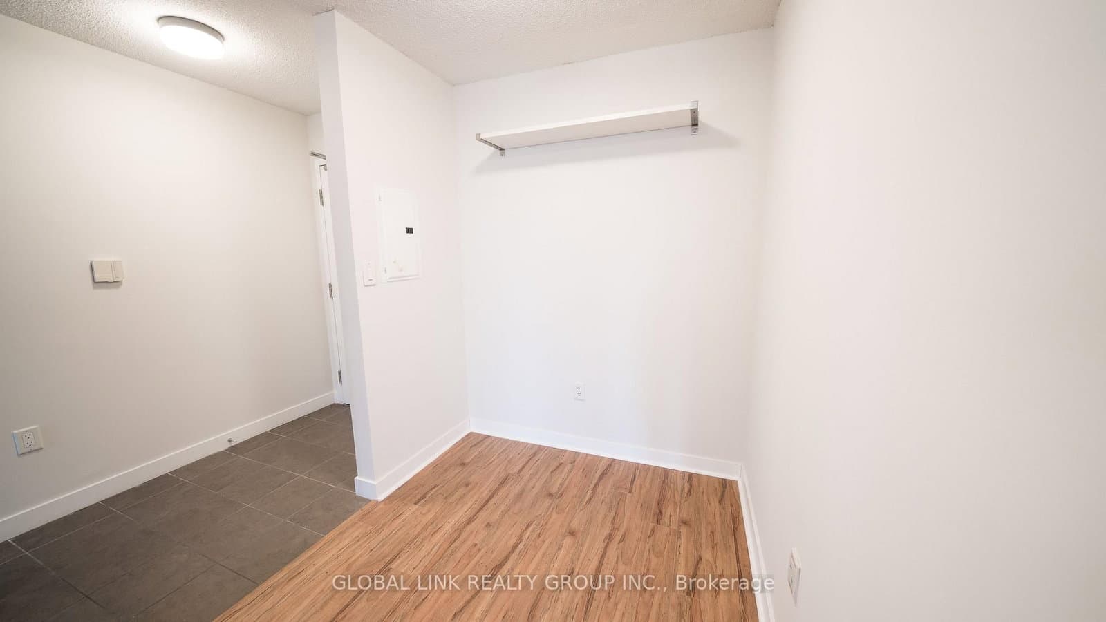 11 Brunel Court, Unit 703 - Image 2