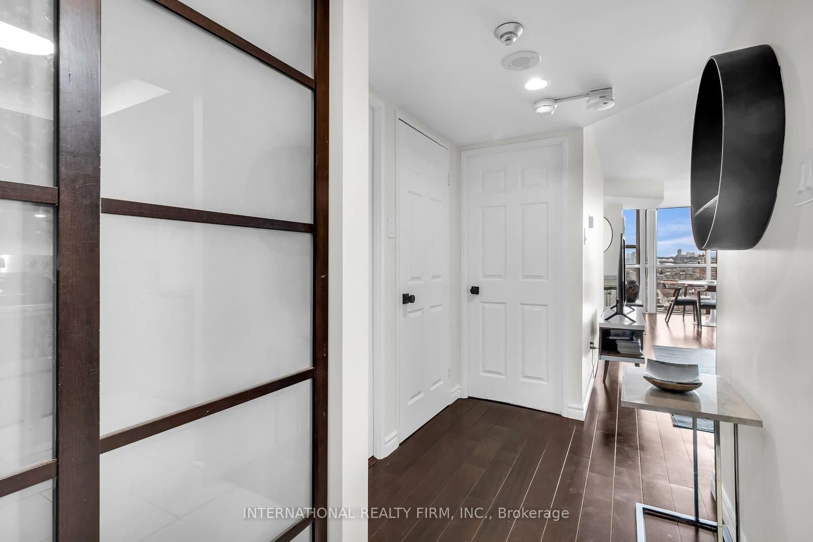 705 King Street W, Unit PH14 - Image 2