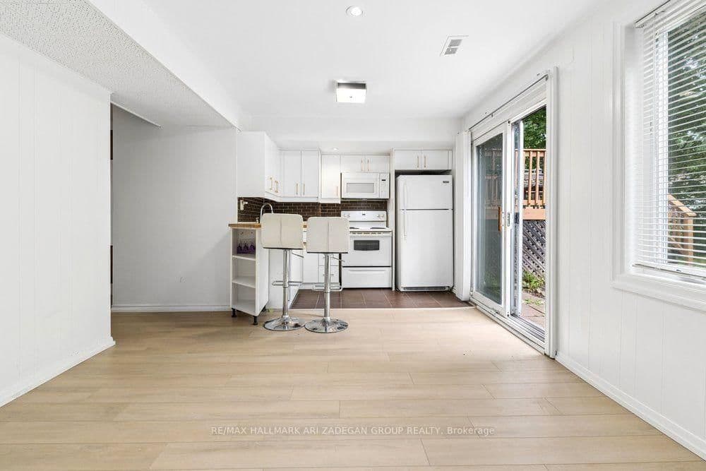 231 Goulding Avenue, Unit Lower Fl - Image 6