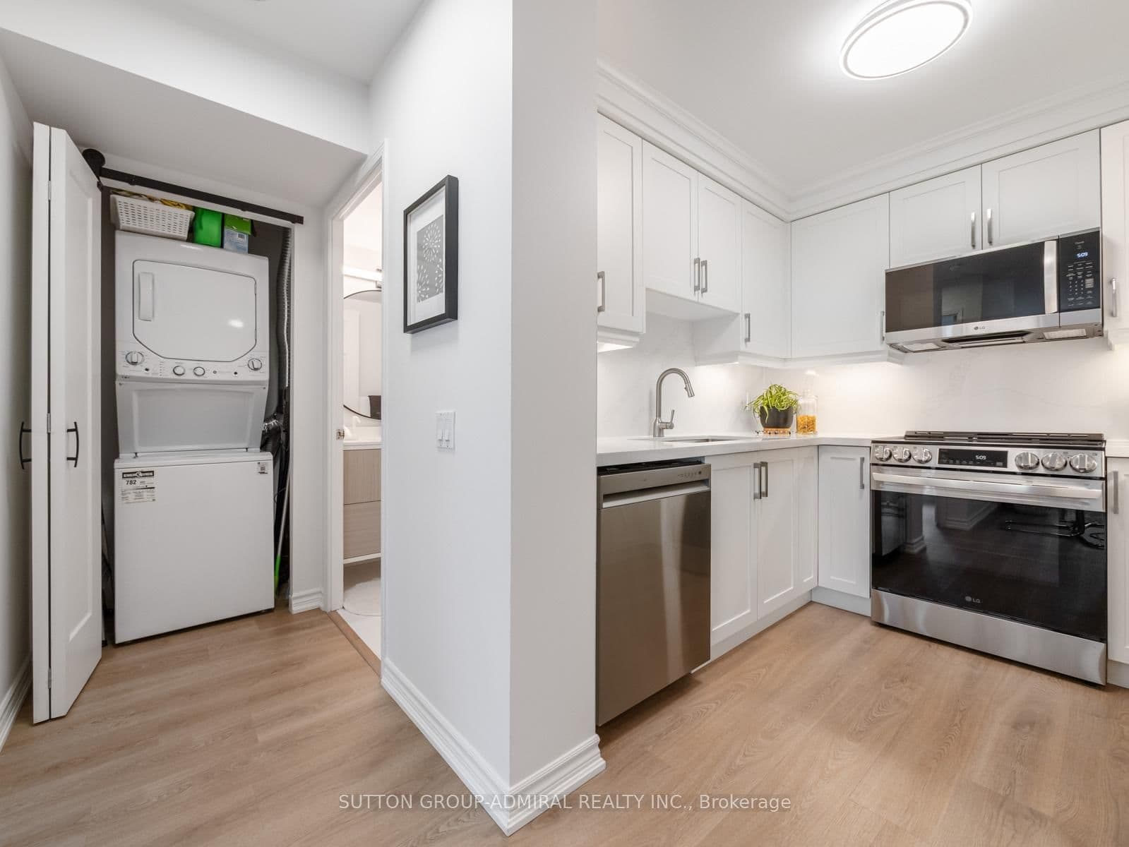 35 Finch Avenue E, Unit 1112 - Image 6