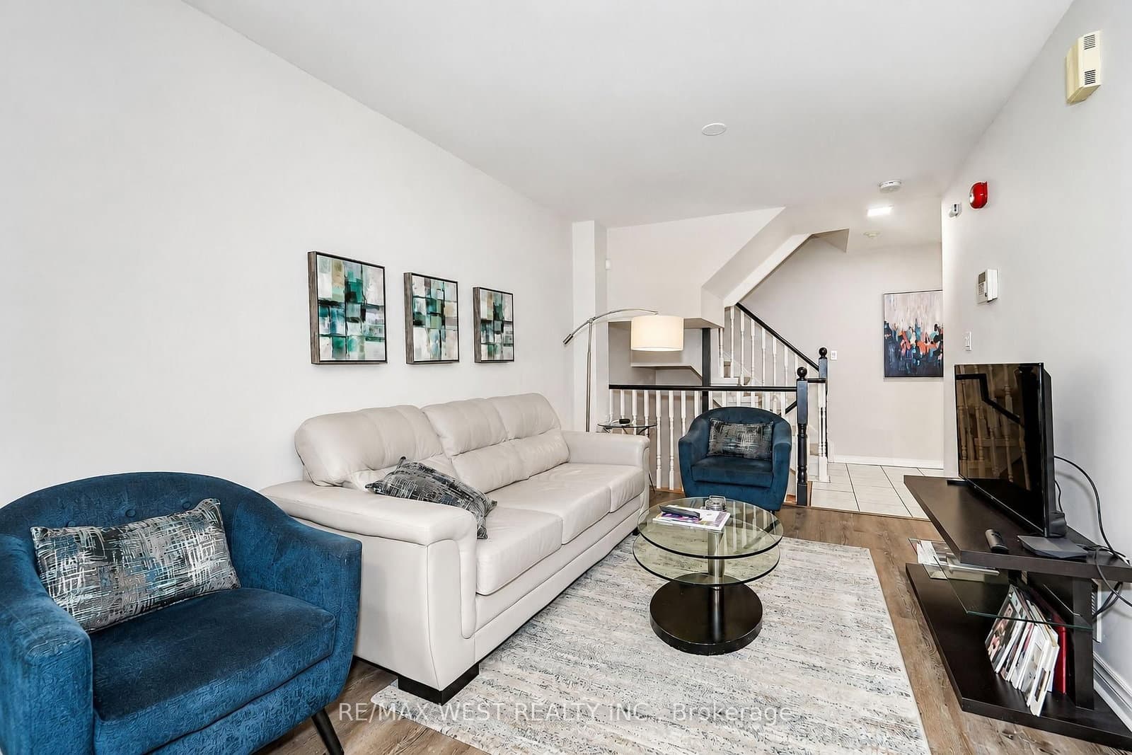 108 Finch Avenue W, Unit D11 - Image 2