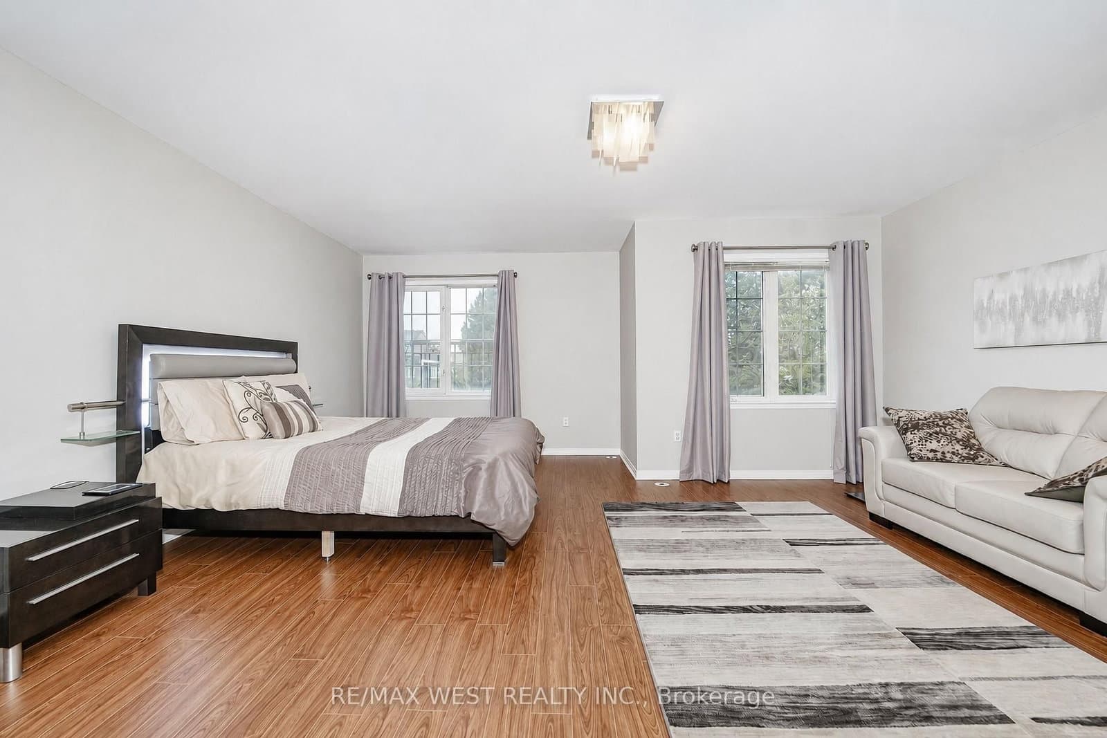 108 Finch Avenue W, Unit D11 - Image 4