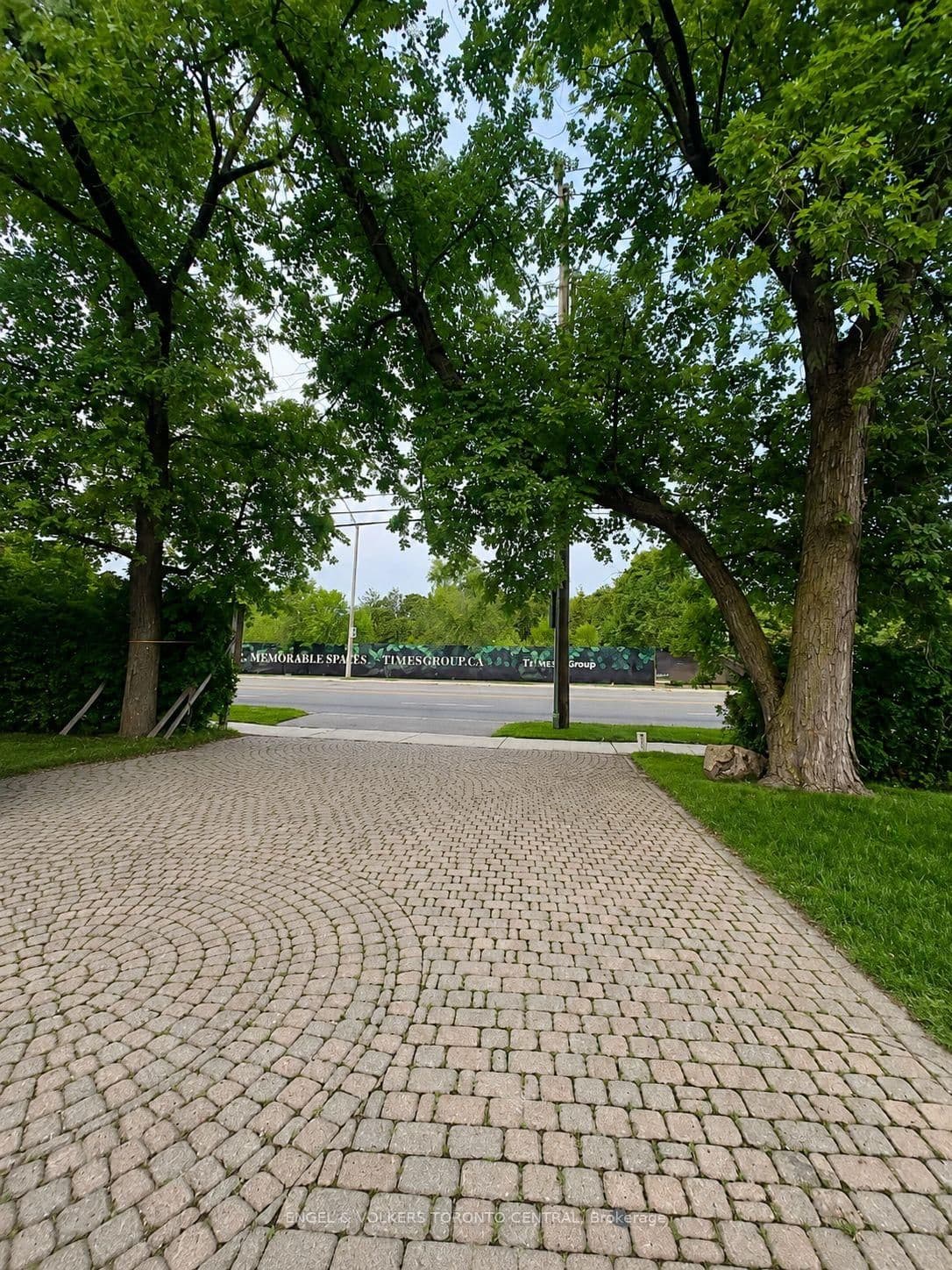 2424 Bayview Avenue - Image 3