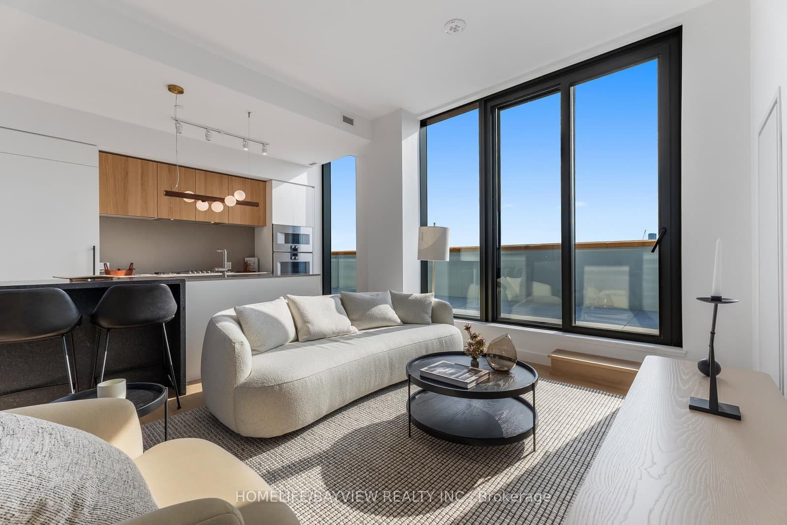 1720 Bayview Avenue E, Unit PH05 - Image 2