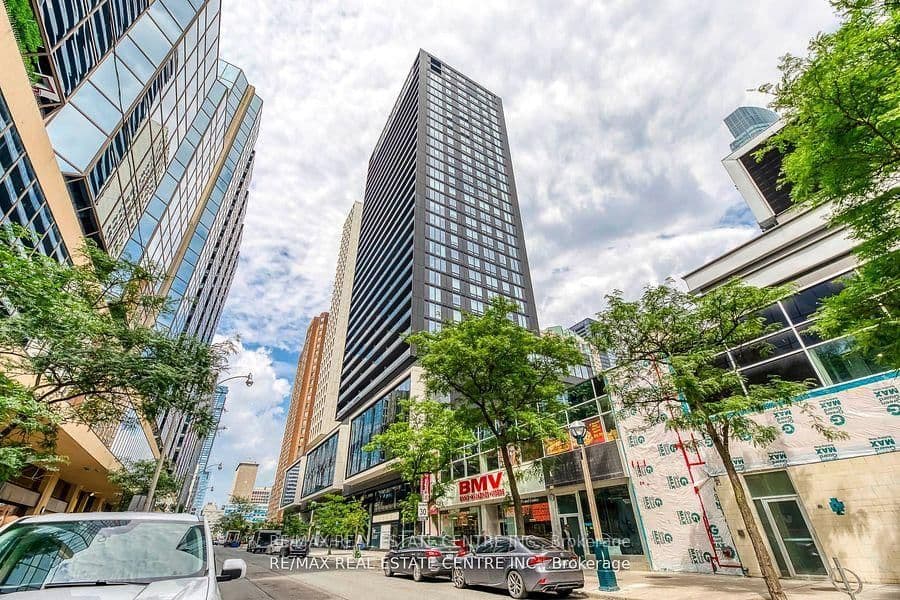 20 Edward Street, Unit 406 - Image 2