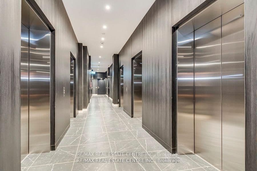 20 Edward Street, Unit 406 - Image 6
