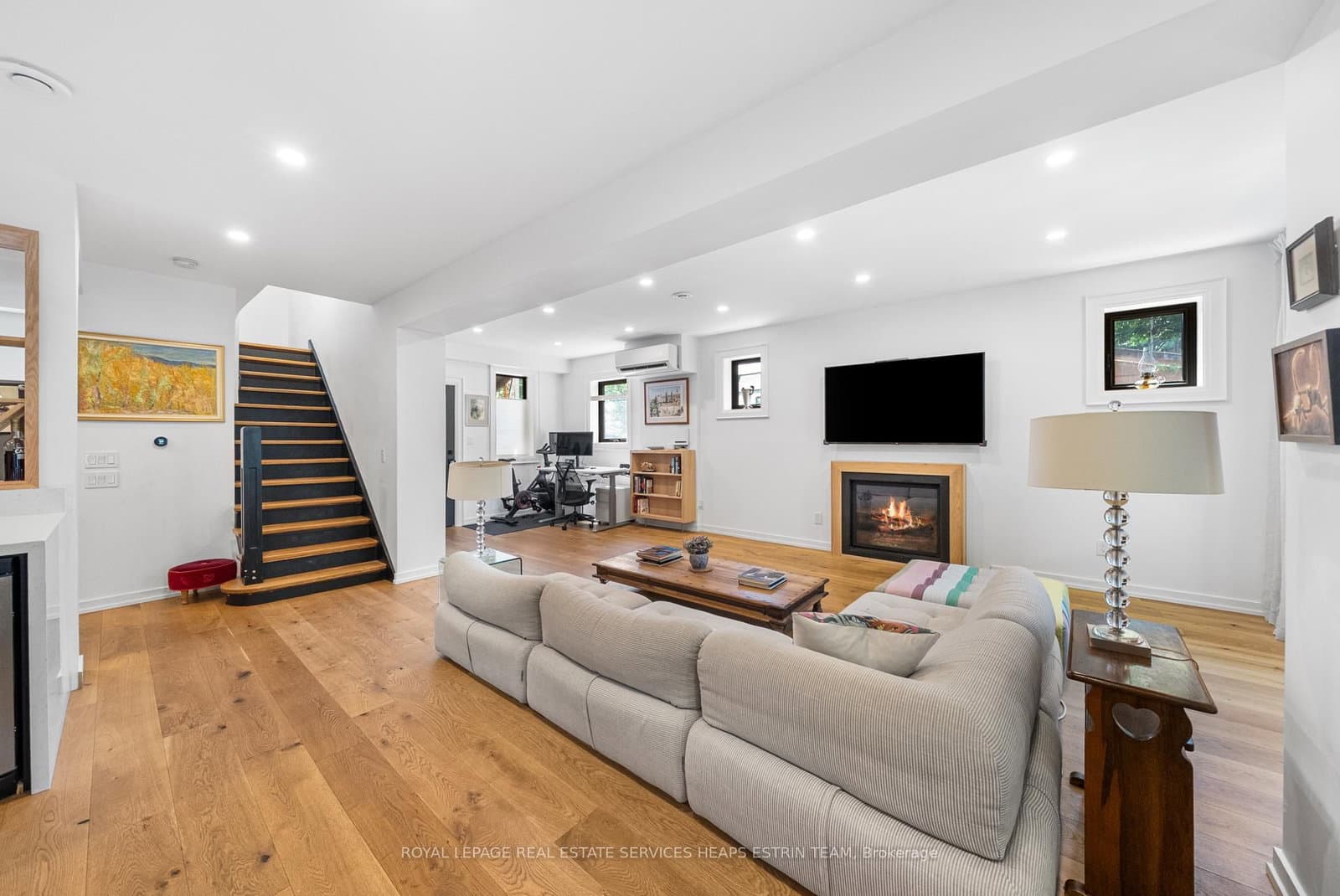 115 Robinson Street - Image 2