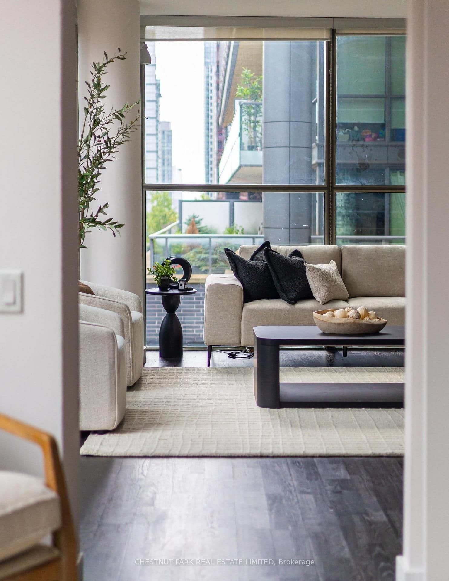 25 Oxley Street, Unit 611 - Image 4