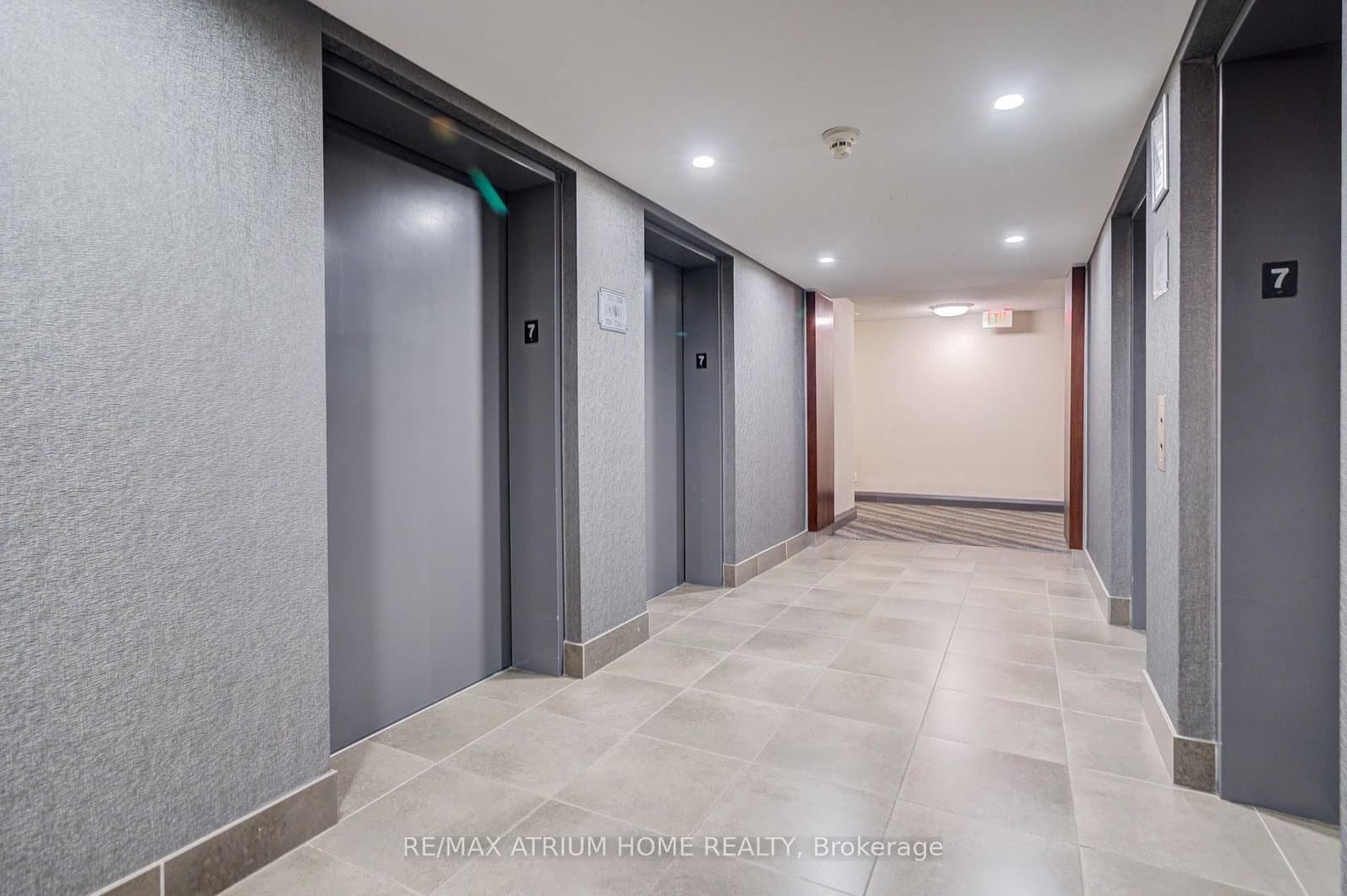 17 Barberry Place, Unit 706 - Image 3