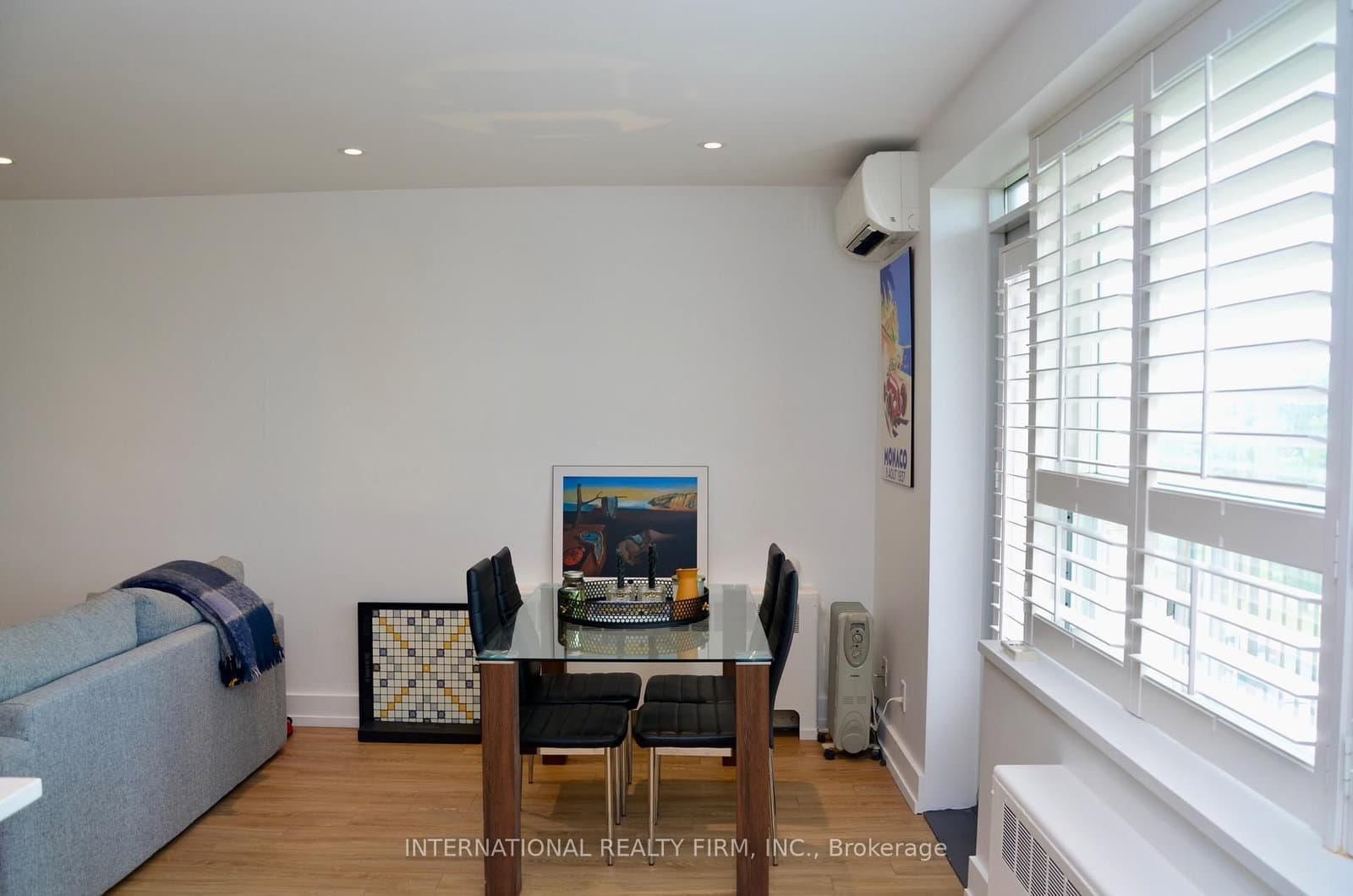 219 Wilson Avenue, Unit 404 - Image 4