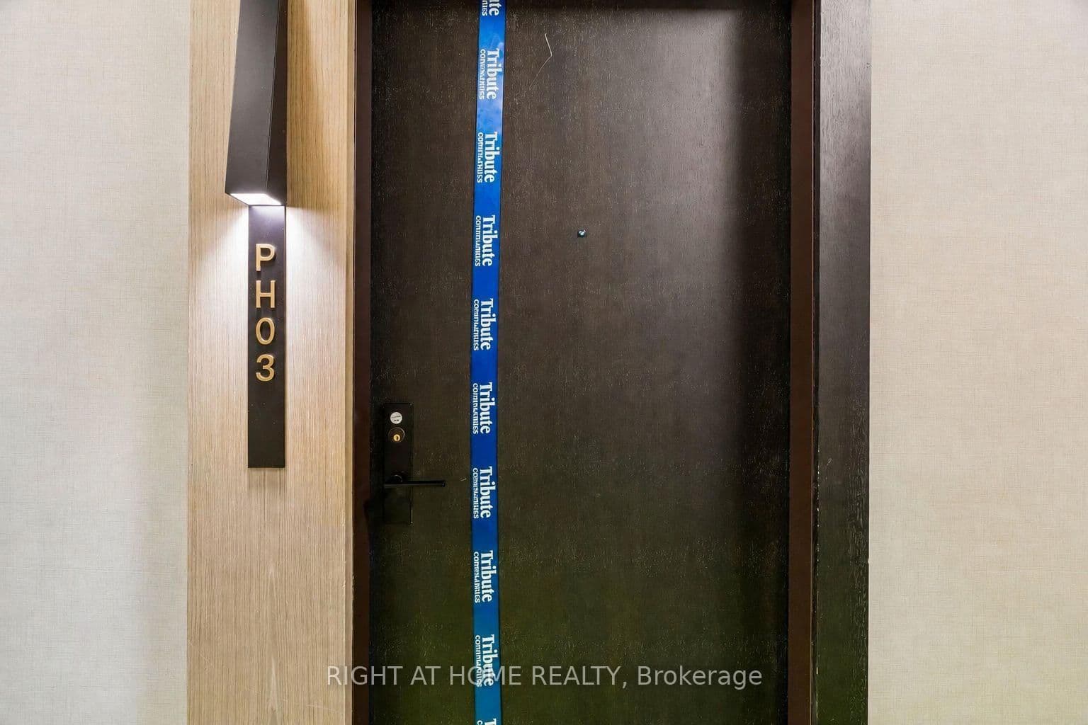 20 Soudan Avenue, Unit PH03 - Image 4