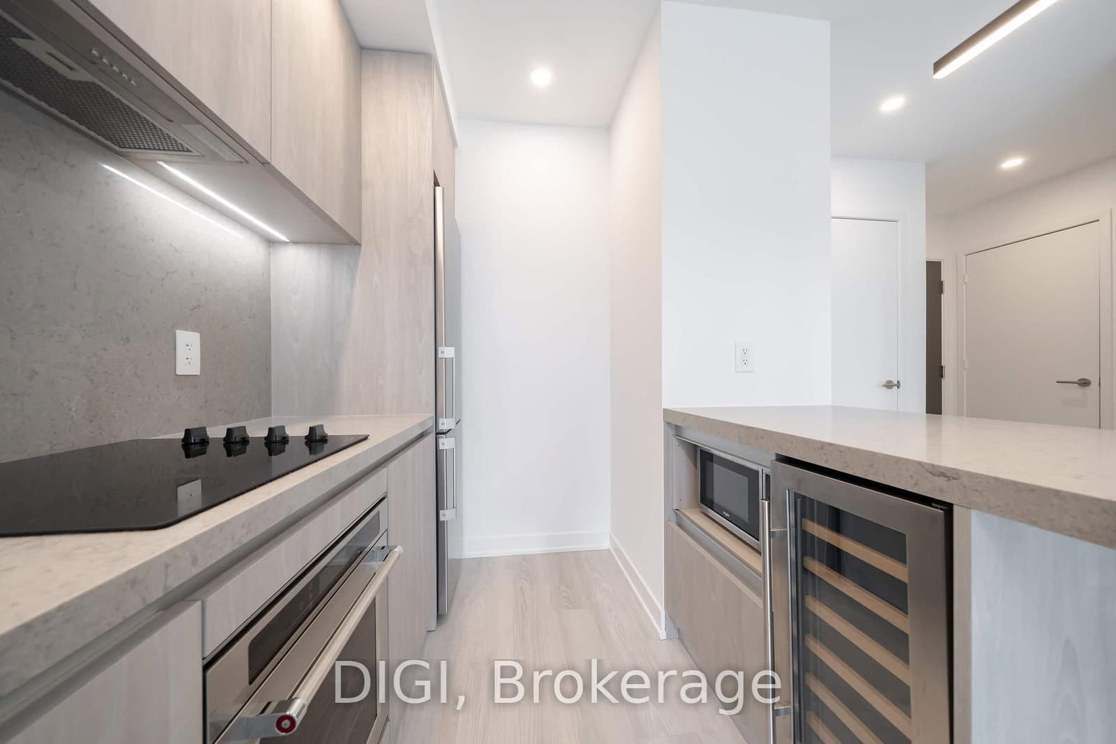 57 Spadina Avenue, Unit 1109 - Image 3