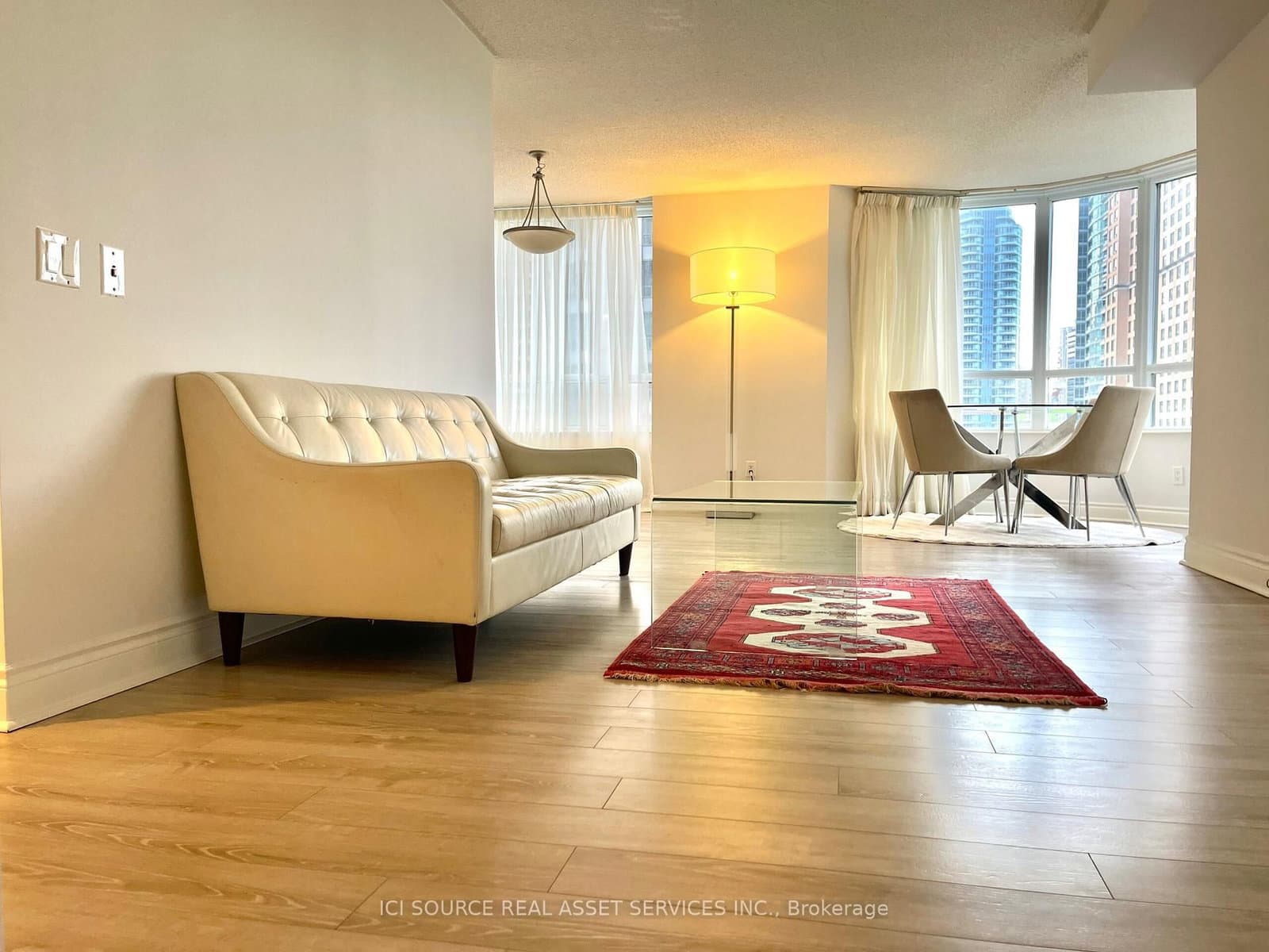 15 Northtown Way, Unit 519 - Image 2