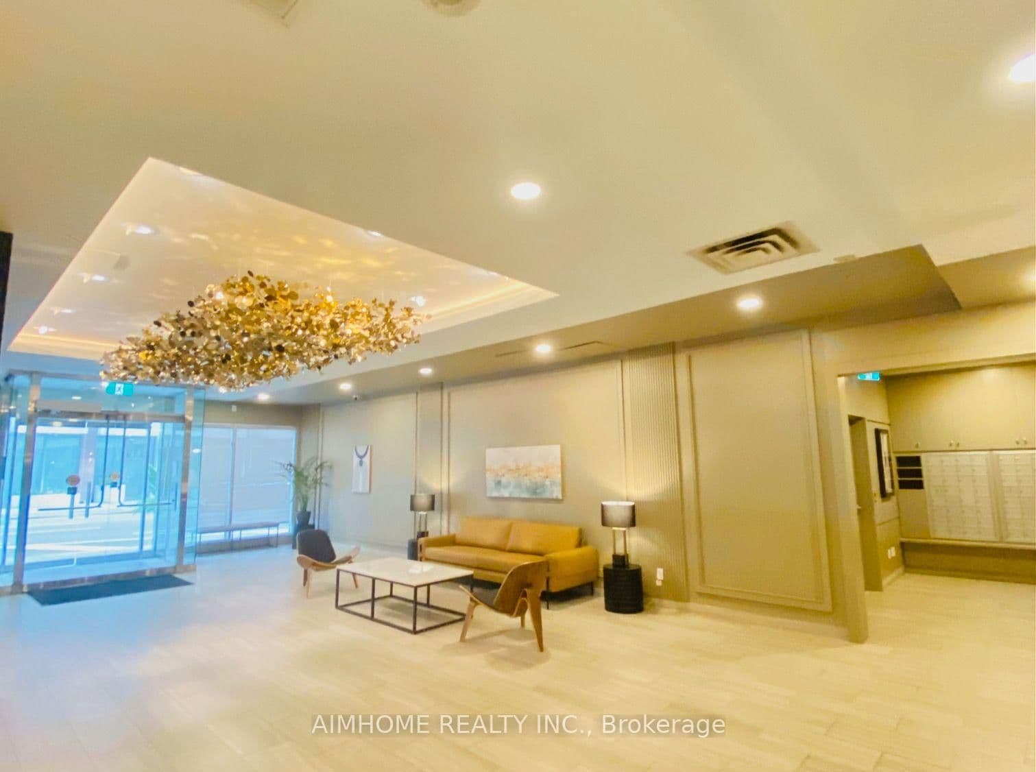 263 Wellington Street W, Unit 1206 - Image 2