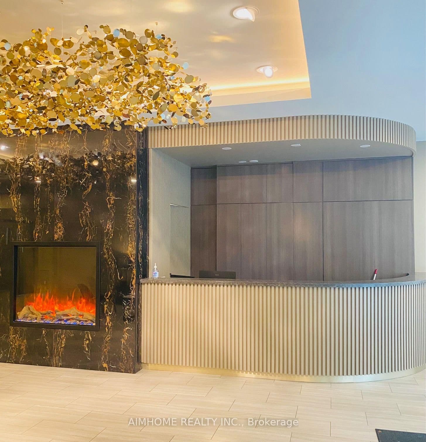 263 Wellington Street W, Unit 1206 - Image 3