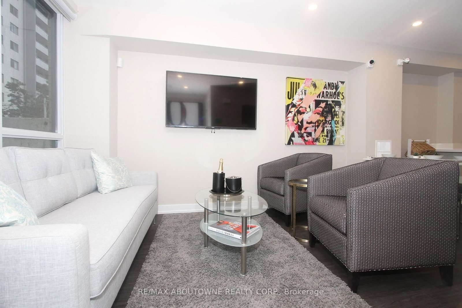 280 Bleecker Street - Image 4