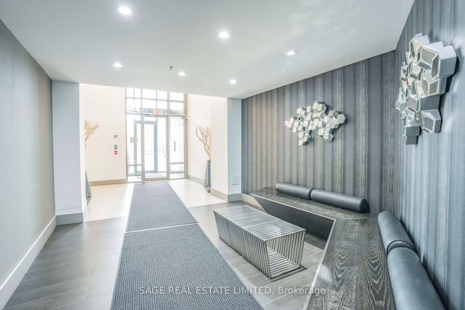 90 Trinity Street, Unit 305 - Image 3