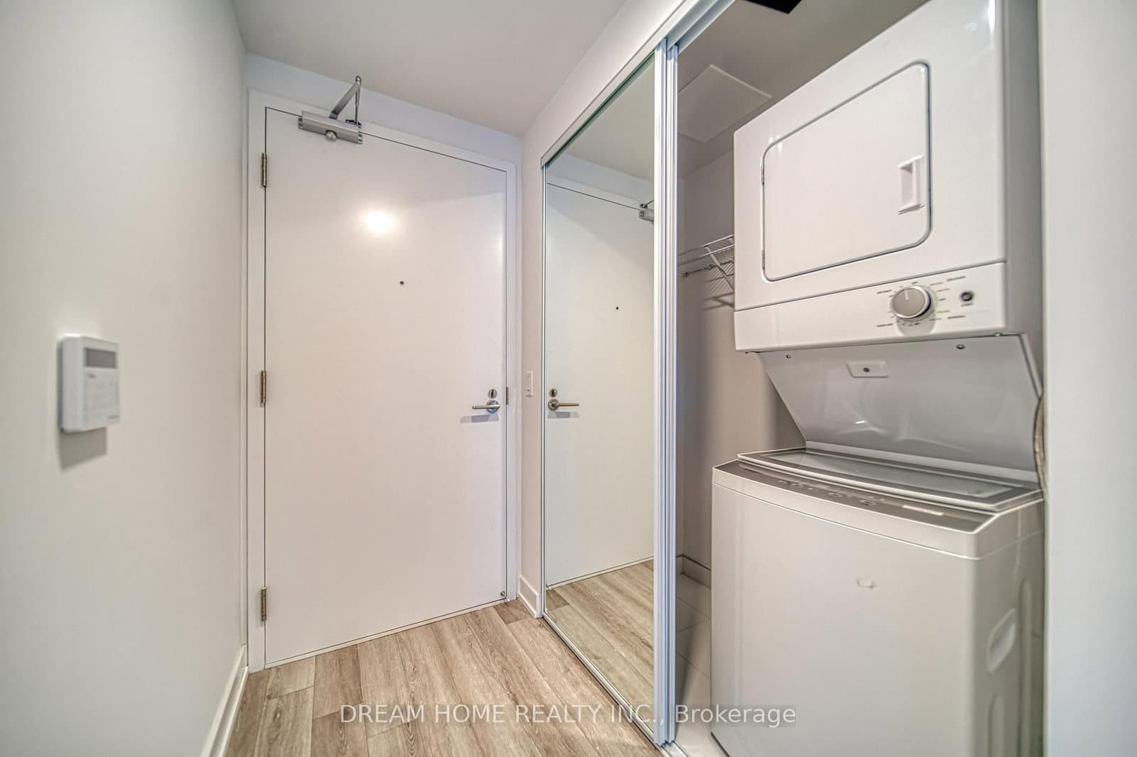230 Simcoe Street, Unit 1921 - Image 2