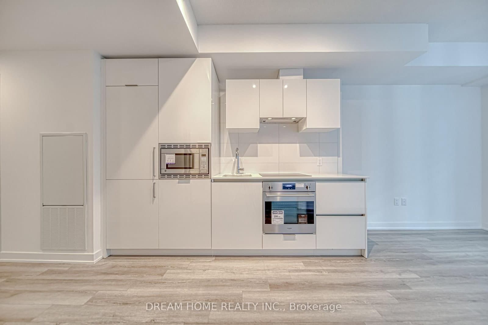 230 Simcoe Street, Unit 1921 - Image 6