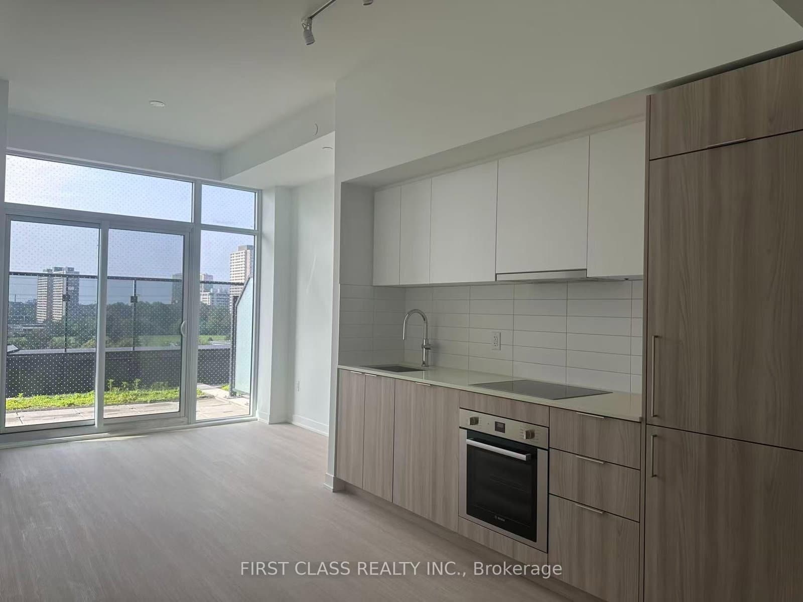 15 David Salomon Drive, Unit 703 - Image 2