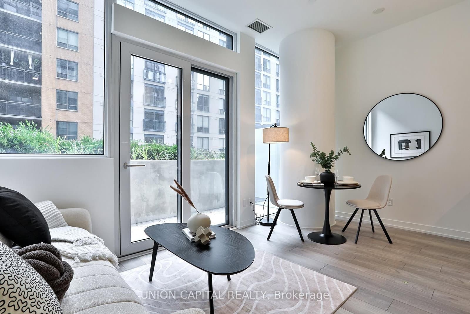 82 Dalhousie Street, Unit 501 - Image 1
