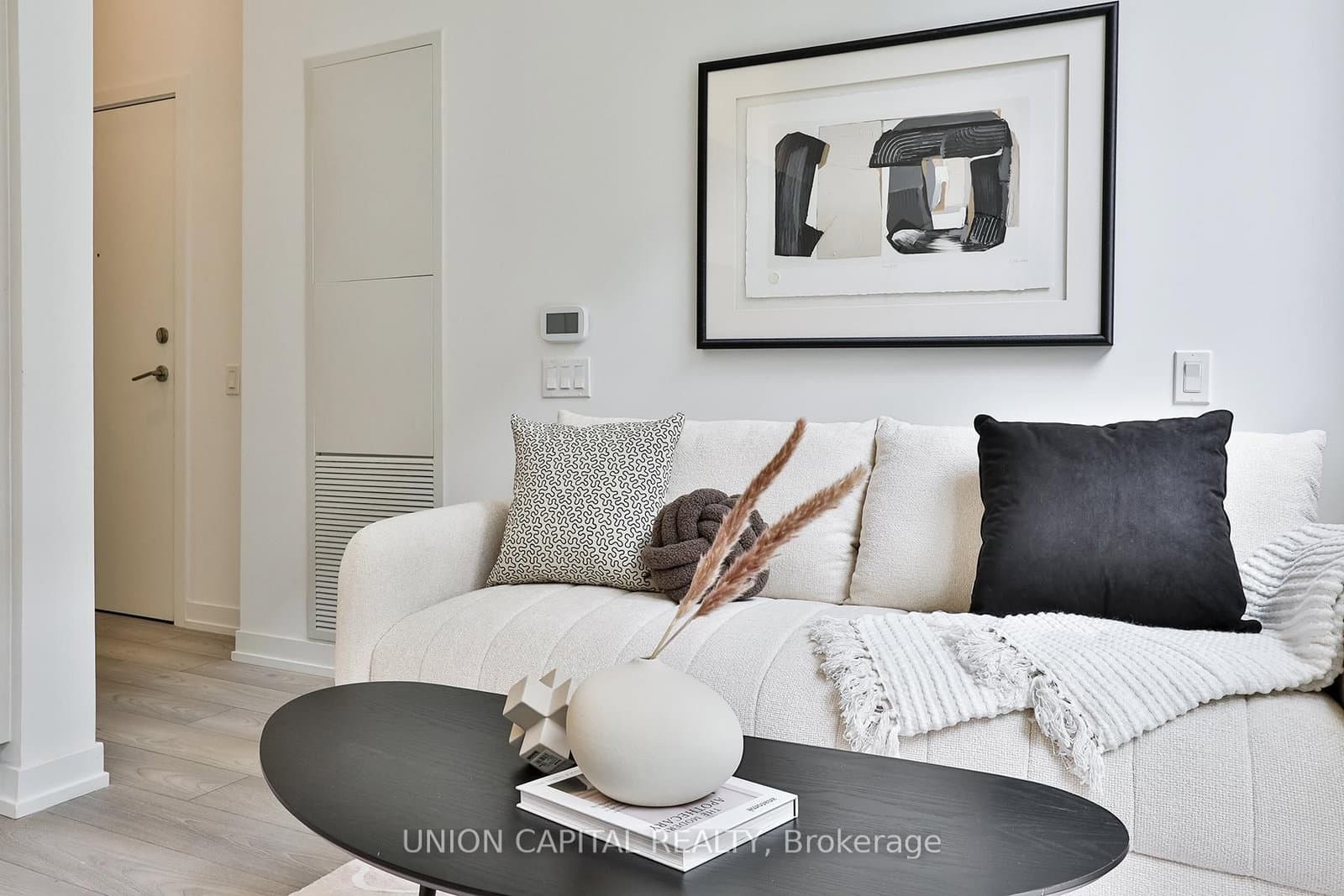 82 Dalhousie Street, Unit 501 - Image 2