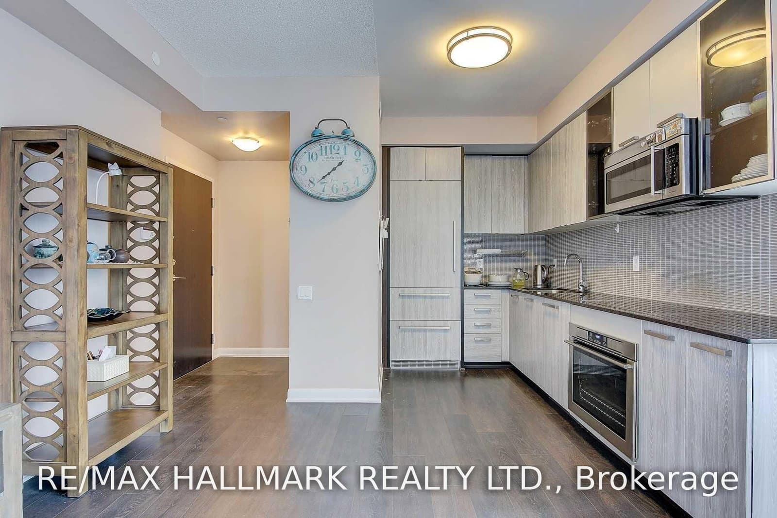 5162 Yonge Street, Unit LPH303 - Image 6