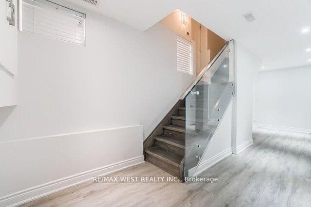 63 Belvidere Avenue, Unit Basement - Image 3