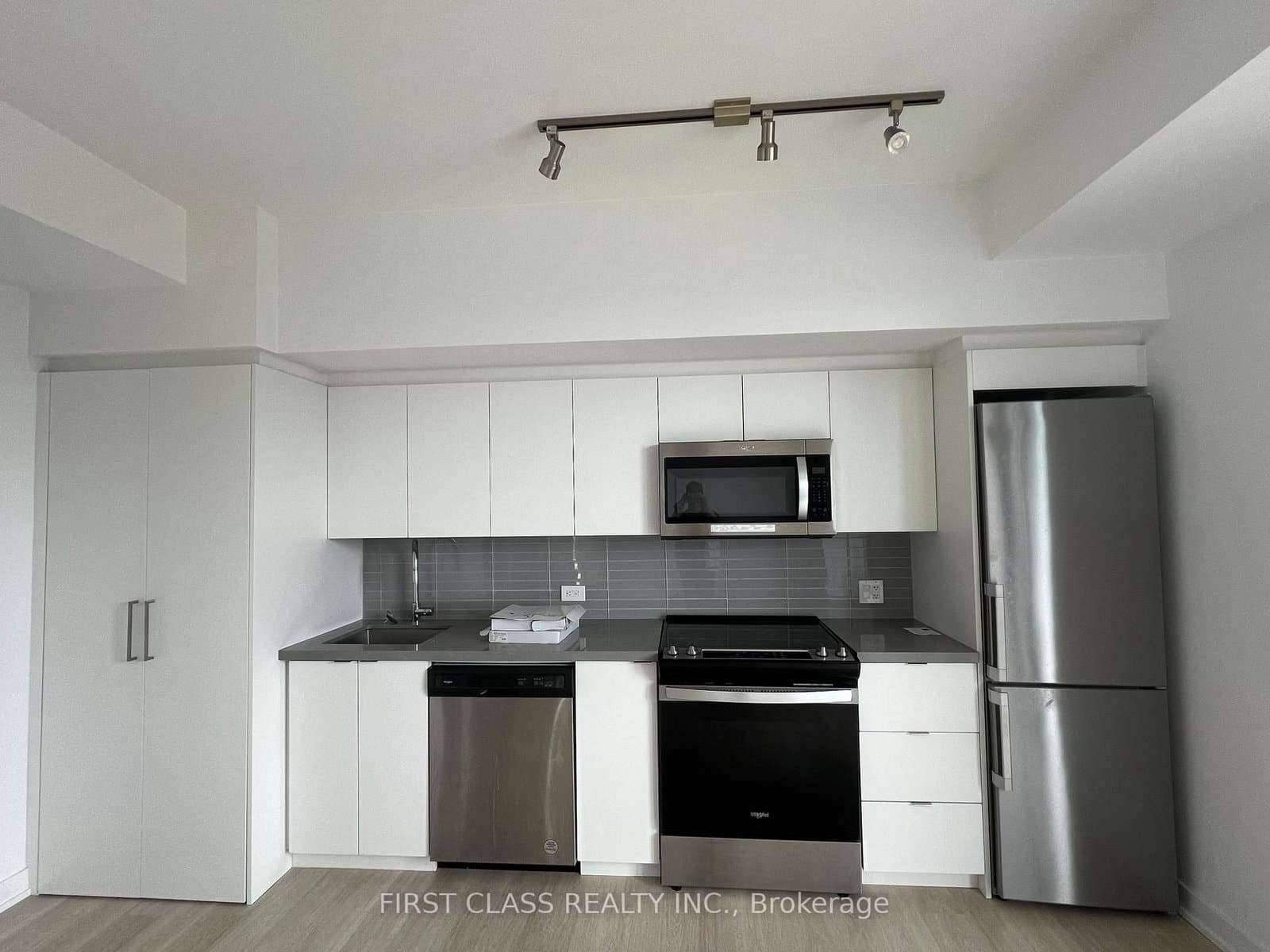 30 Tretti Way, Unit 1202 - Image 5