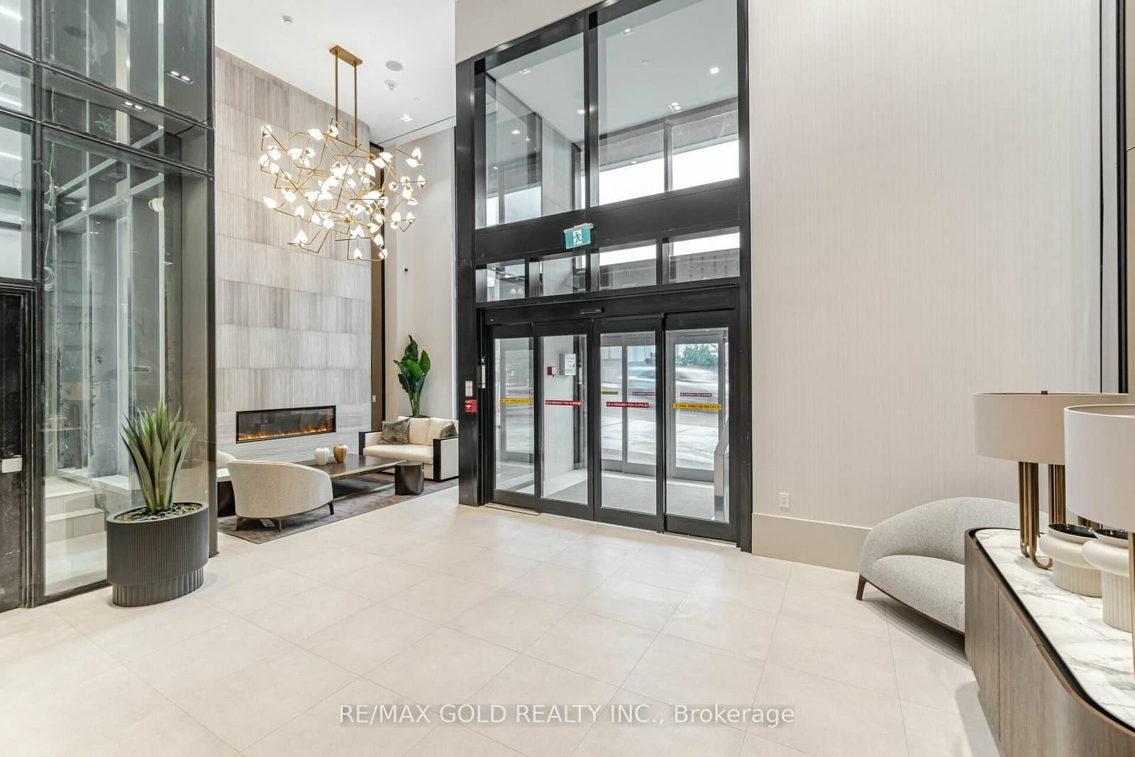 #216 - 2020 Bathurst Street