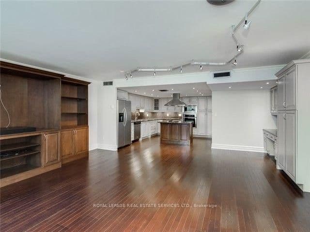 71 Charles Street E, Unit Ph1605 - Image 5