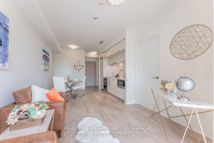 80 Vanauley Street, Unit 303 - Image 5