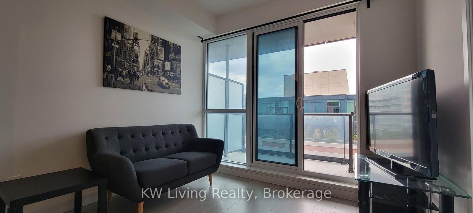 31 Tippett Road, Unit 1117 - Image 4