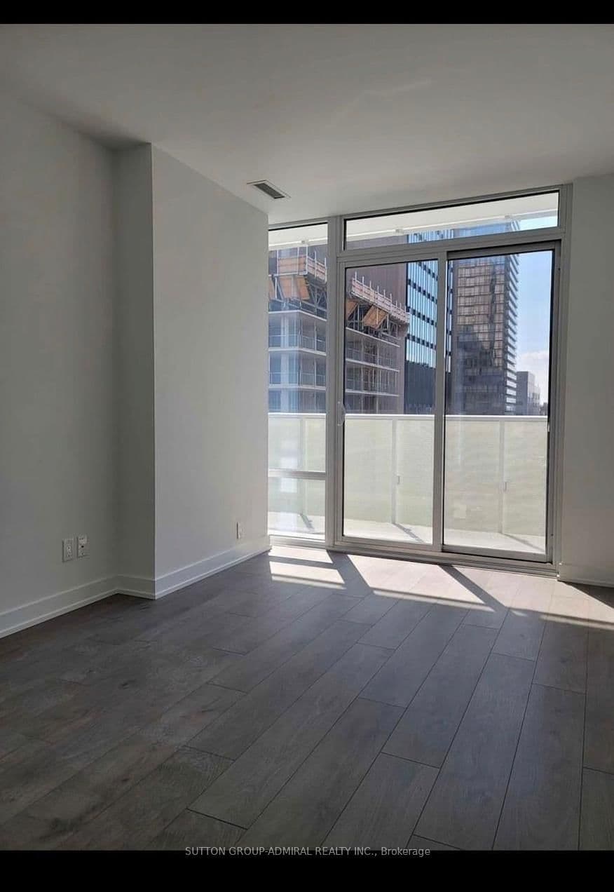501 Yonge Street, Unit 812 - Image 4