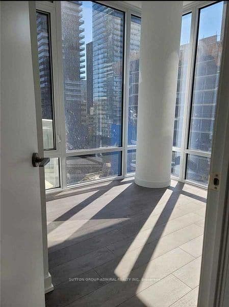 501 Yonge Street, Unit 812 - Image 5