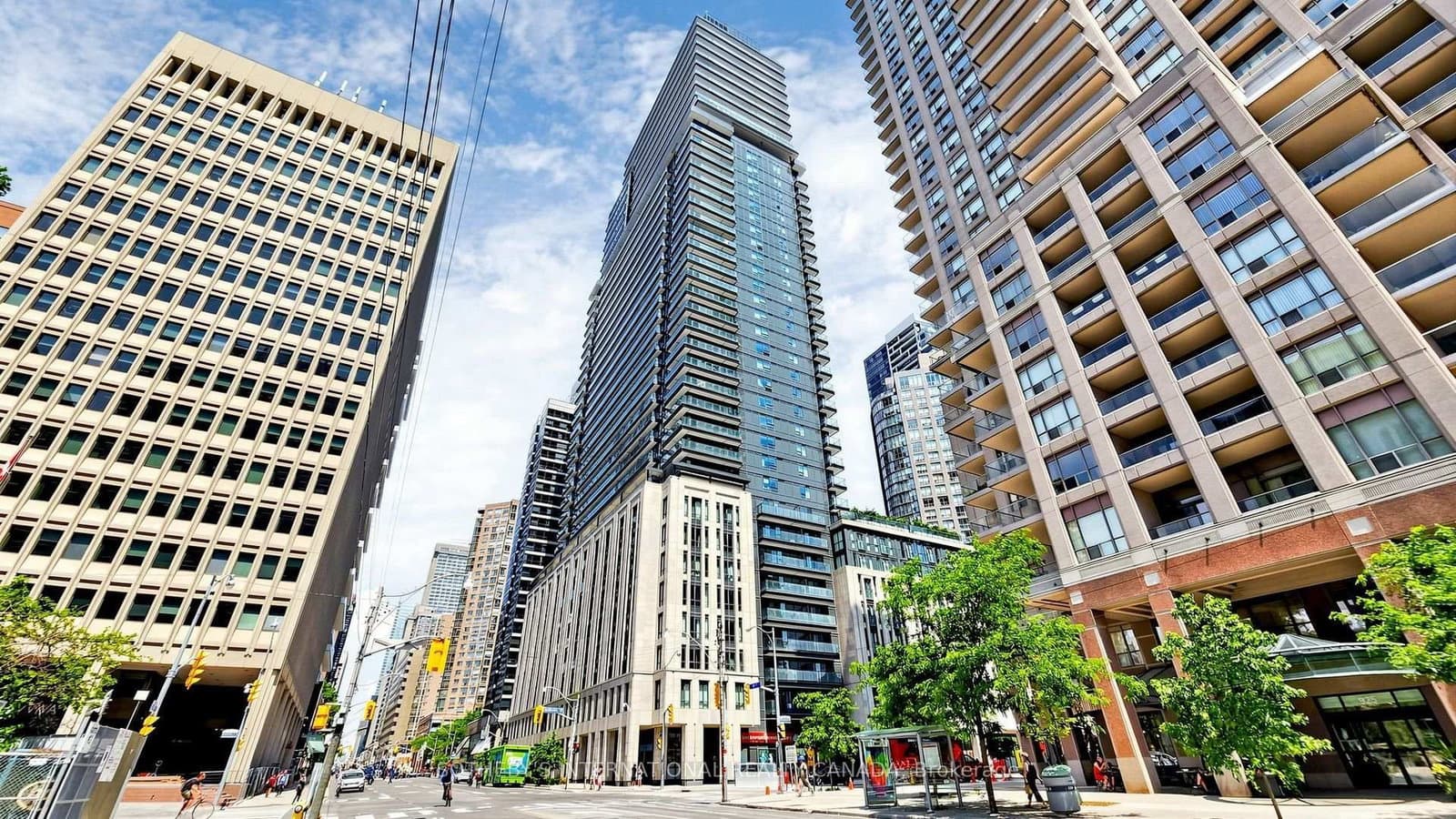 #3807 - 955 Bay Street
