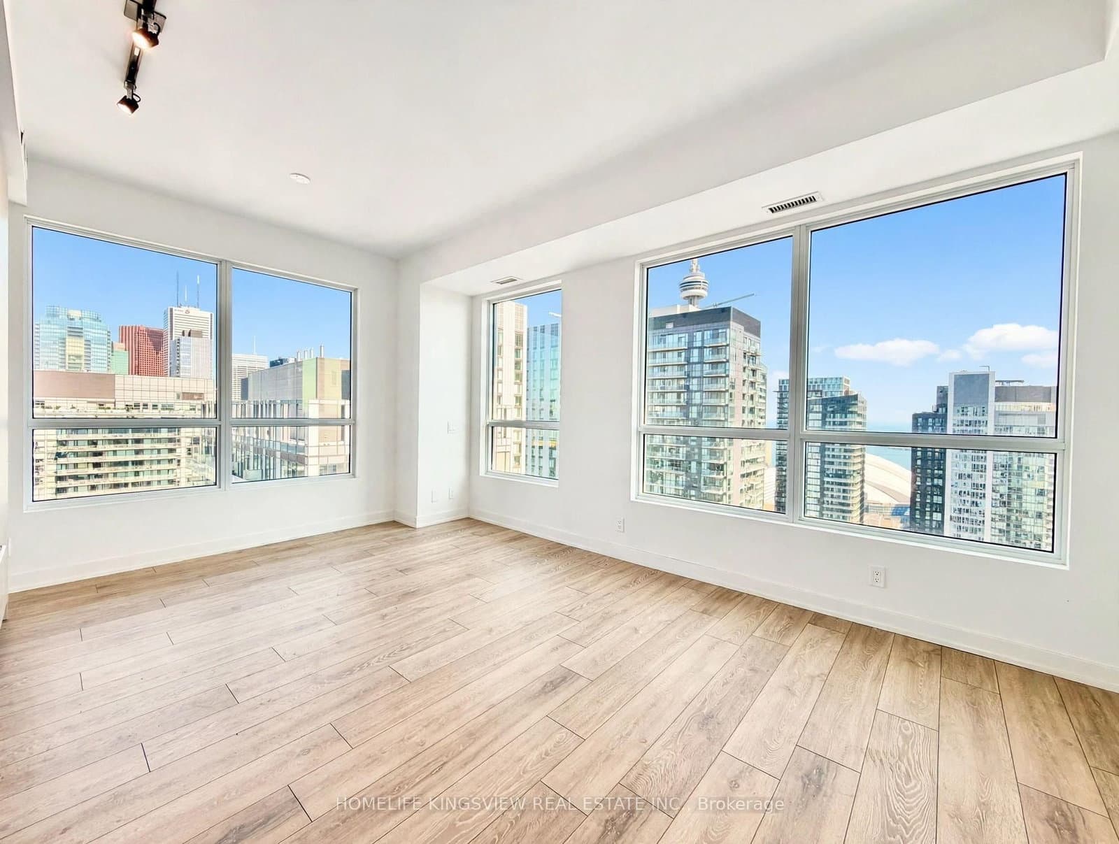 108 Peter Street, Unit 4706 - Image 3