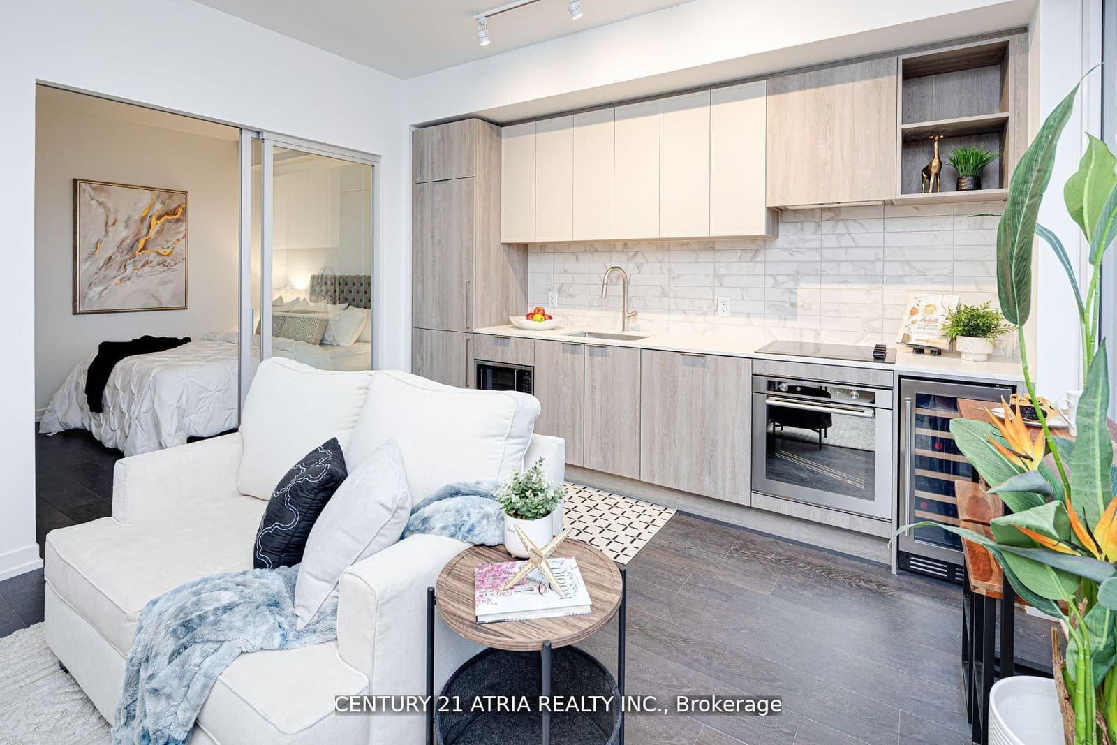2020 Bathurst Street, Unit 1810 - Image 4
